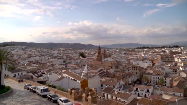 Escándalo Cámara Lenta Sobre Una Ciudad Mediana Andalucía España — Vídeos de Stock