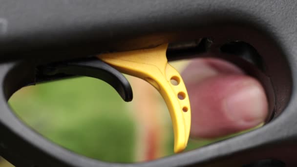 Removing Gun Safety Trigger Finger Getting Ready Shot — Vídeo de Stock