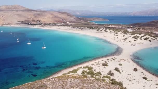 Barcos Lujo Playa Tropical Elafonisos Peloponeso Grecia Aérea — Vídeo de stock