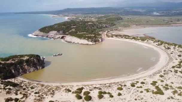 Voidokilia Beach Bay Bij Peloponnesos Griekenland Circling Aerial — Stockvideo