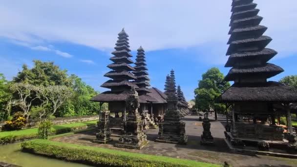 Pura Taman Ayun Templo Hindu Balinês Panorama Santuário Religioso Bali — Vídeo de Stock