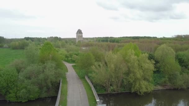 Flygdrönare Flyger Framåt Mot Den Moderna Ruinen Slottet Almere Flevoland — Stockvideo