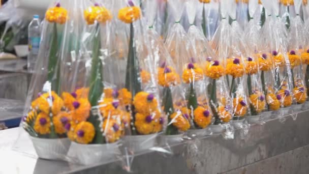 Piękne Świeże Kwiaty Sprzedaż Rynku Kwiatów Bangkoku Panning — Wideo stockowe
