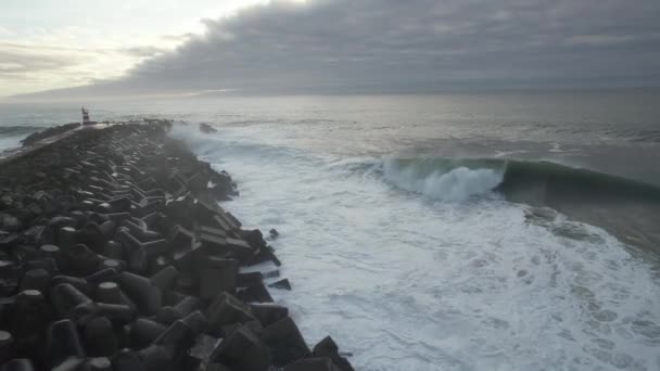 Stormy Dangerous Waves Crashing Rocks — Stock Video