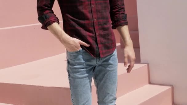 Casual Swag Rød Ternet Skjorte Millennial Mode – Stock-video