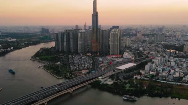 Aerial Drone Hyperlapse Chi Minh City Saigon Bridge Vietnam Puesta — Vídeos de Stock