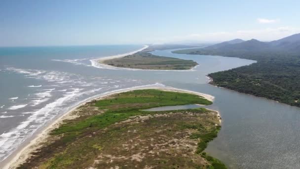 Encontro Águas Água Doce Rio Com Água Salgada Mar Estuário — Vídeo de Stock