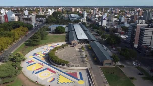 Widok Dworzec Autobusowy Rosario Argentyna Juan Domingo Pern Park — Wideo stockowe