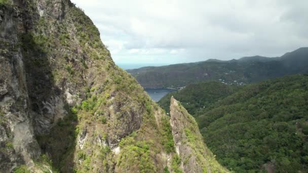 Close Proximity Pass Petit Piton Revealing Soufriere Bay Saint Lucia — Stock Video