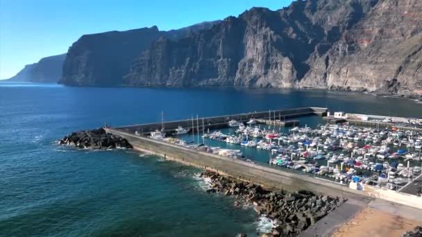 Aerial View Harbour Famous Cliff Acantilados Los Gigantes Tenerife Canary — Stock video