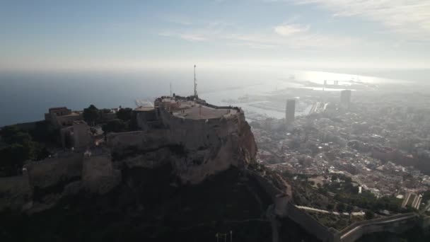 Aerial Approaching Santa Brbara Castle Alicante Spain Hilltop City View — Vídeos de Stock