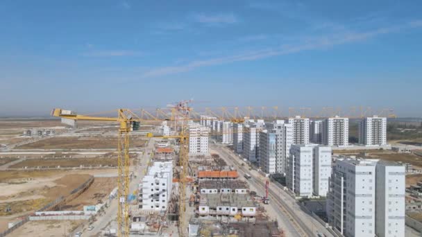 Aerial Shot Traveling Crane New Neighbourhood Netivot City Israel — Vídeos de Stock