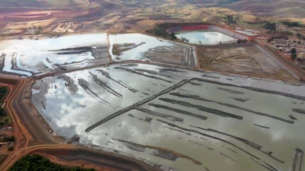 Vista Aérea Barragem Rejeitos Uma Unidade Processamento Nióbio Fosfato — Vídeo de Stock