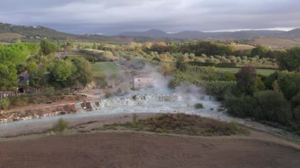 Distant View Saturnia Hot Spring Cascate Del Mulino Tuscany Italy — Vídeo de Stock