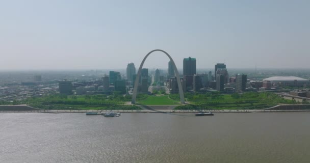 Gateway Arch Seen Drone Aerial Footage Iconic Louis Arch Landmark — Stok Video