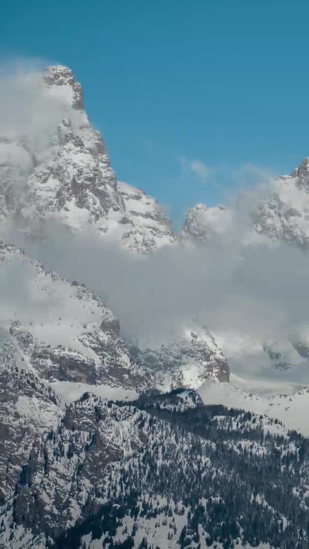 Pionowe Motion Time Lapse Pasmo Górskie Grand Tetons Szczyty Snow — Wideo stockowe