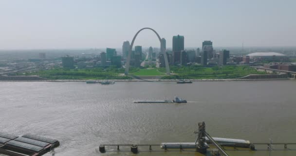 Gateway Arch Von Einer Drohne Aus Gesehen Luftaufnahmen Des Ikonischen — Stockvideo