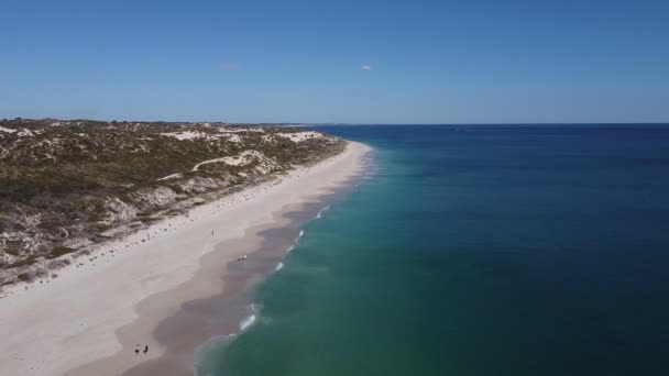 Aerial View Flying High Mindarie Beach Perth Walkers — Stock Video