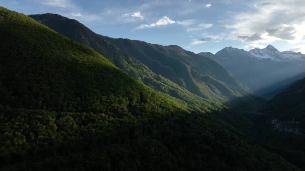 Rays Sunlight Glowing Lush Green Italian Alp Valley Hillside Drone — Stock Video