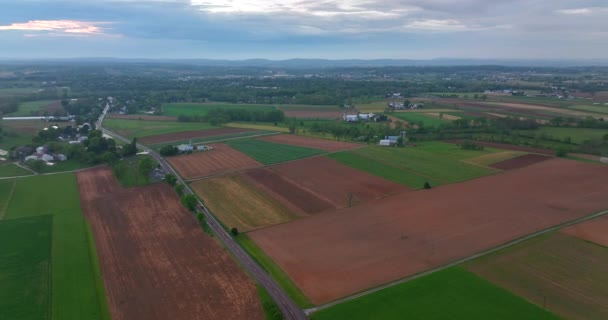High Aerial Pan Show Sprawling Farmland Rural America Drone View — Stock Video
