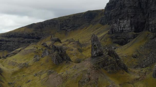 Пейзаж Навколо Старої Людини Сторр Сторр Кліфс Острів Скай Шотландія — стокове відео