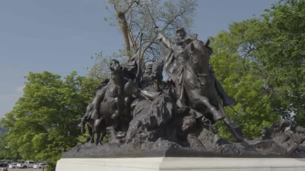 Washington Bir Savaş Sahnesini Resmeden Bir Savaş Heykeli — Stok video