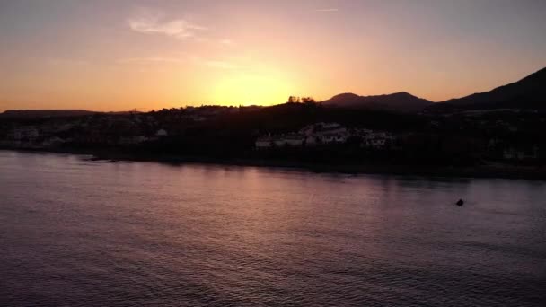 Costa Del Sol Tengerparti Város Gyönyörű Naplemente Kilátással Estepona Spanyolország — Stock videók