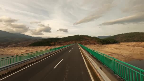 Letadlo Letí Nad Mostem Aceredo Galicie Španělsko — Stock video