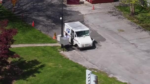 Mailman Mail Delivery Vehicle Driving Delivering Mail — Stock Video