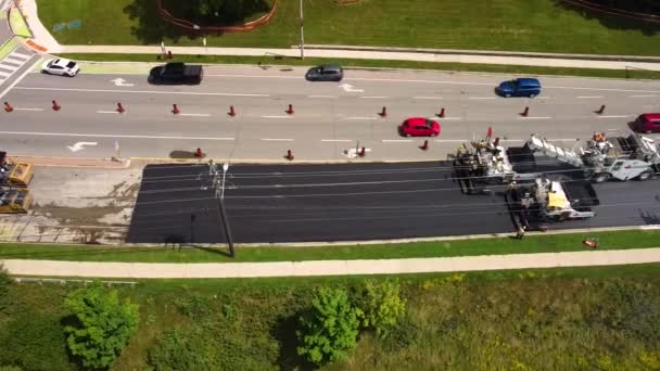 Luchtfoto Van Aanleg Van Nieuw Asfalt Straat — Stockvideo