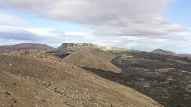 Vulcão Geldingadalir Islândia Mostrando Drone Cinematográfico Disparado Sobre Campo Lava — Vídeo de Stock