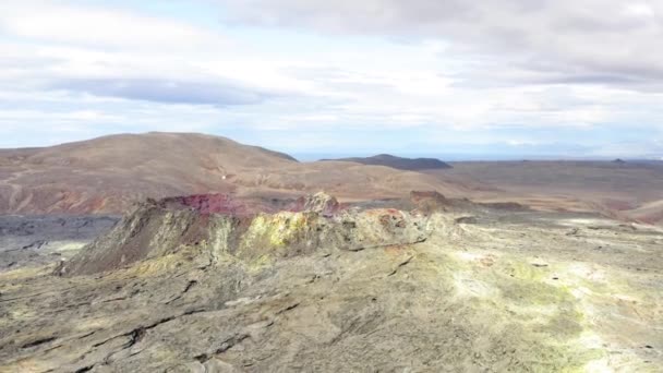 Volcán Geldingadalir Islandia Mostrando Dron Cinematográfico Disparado Sobre Cráter Principal — Vídeos de Stock