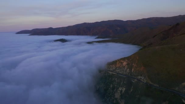 Drone Shots Pacific Coast Cliffs Κοντά Στα Υψίπεδα Big Sur — Αρχείο Βίντεο