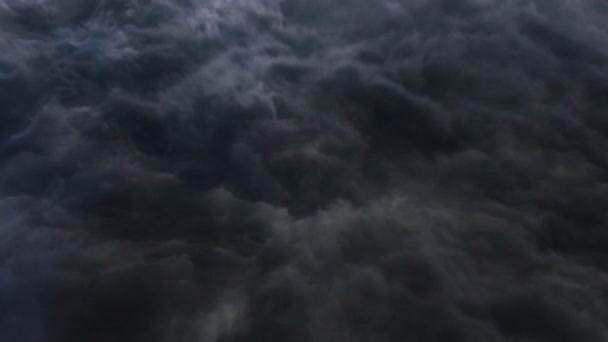 Nube Cumulonimbus Oscuro Acercándose Con Una Tormenta Eléctrica — Vídeo de stock
