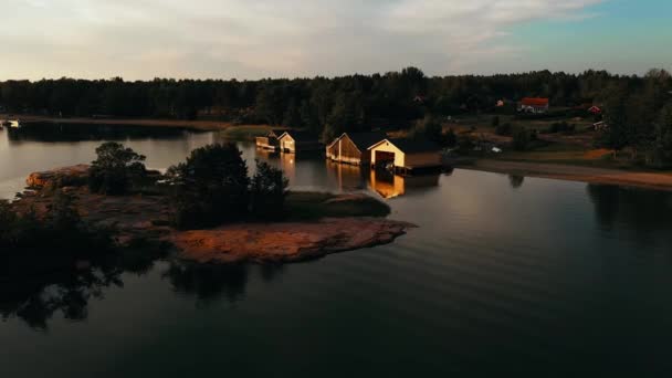 Karingsund Eckero Aland Finlandiya Daki Sakin Bir Körfezdeki Kayıkhanelerin Hava — Stok video