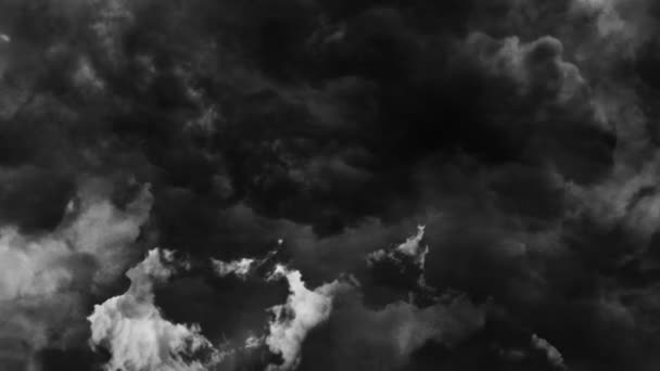 積雲の中に落雷する雷雨 — ストック動画
