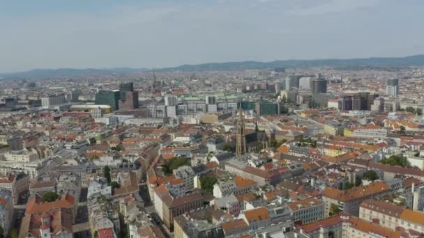 Luchtfoto Verhuizen Naar Stephen Cathedral Wenen Oostenrijk Wenen Oostenrijk Stephansdom — Stockvideo