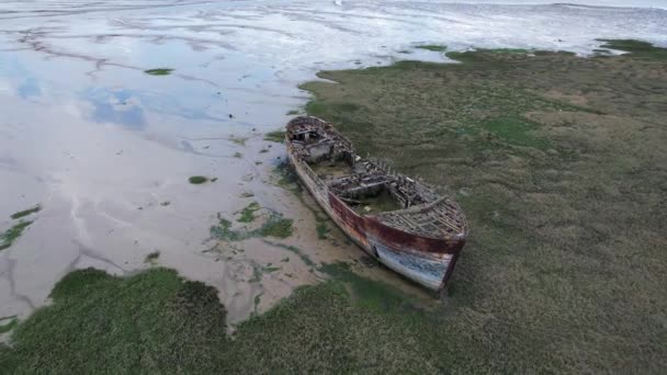 Skeppsvrak Flod Medway Kent Storbritannien Drönare Antenn Synvinkel — Stockvideo