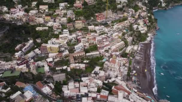 Italian Beach Ciudad Positano Costa Amalfitana Durante Verano Aérea — Vídeos de Stock