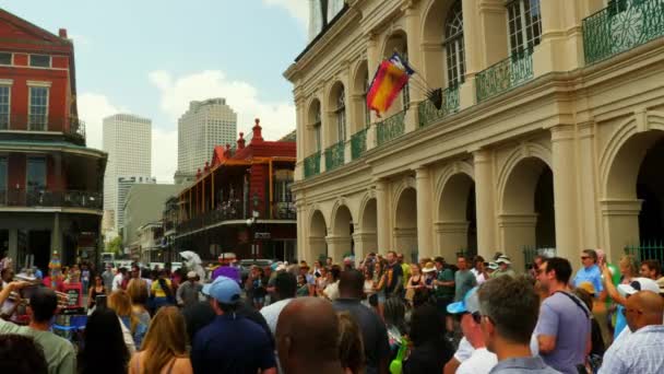 Crowd Watching Street Musicians Perform Jackson Square New Orleans — Stock Video