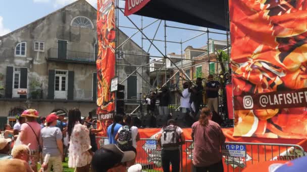 French Quarter Fest Musicians New Orleans — Stockvideo