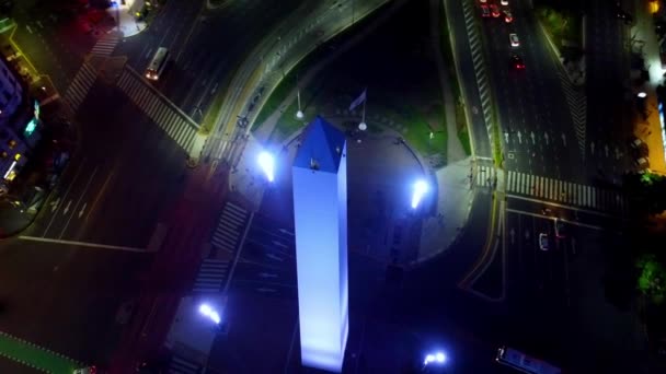 阿根廷布宜诺斯艾利斯的方尖碑 位于朱利奥大街9号 夜以继日 — 图库视频影像