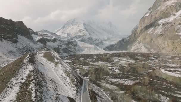 Vista Aérea Del Piso Del Valle Glaciar Pasu Pakistán Dolly — Vídeos de Stock