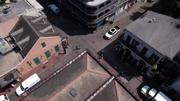 French Quarter Nova Orleães Eua Pessoas Ruas Edifícios Antigos Dia — Vídeo de Stock