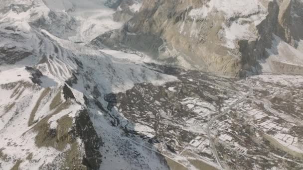 Aerial Flying Pasu Glacier Valley Floor Reveal Epic Passu Cones — Stock Video