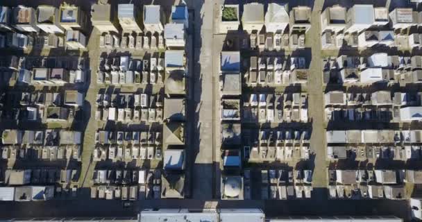 Vista Aérea Del Cementerio Día Soleado — Vídeos de Stock