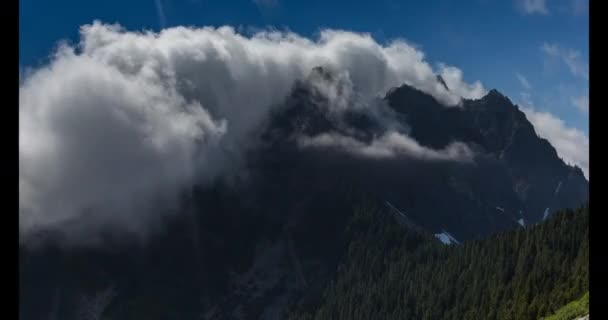 Time Lapse Clouds Exploding Merchant Peak Central Cascades Mountains — Vídeos de Stock