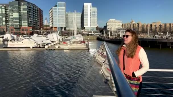 Ultra High Definition Footage Woman Riding Water Taxi Washington — Vídeos de Stock