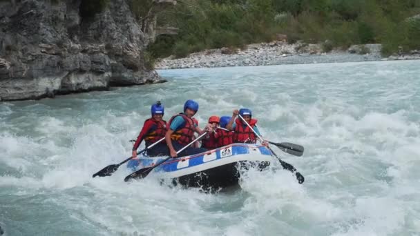 Slow Motion Footage Group Rafting Whitewater Chteauroux Les Alpes France — Vídeos de Stock