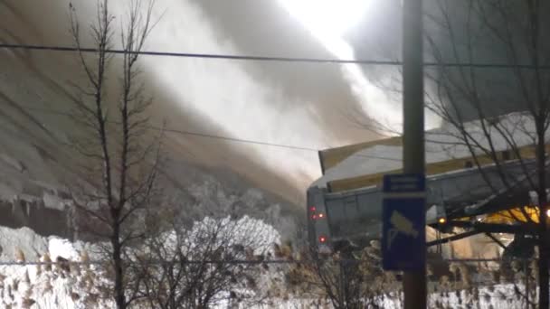 Heavy Snowdrift Snow Removal Machine Clearing Snow Restricted Area Montreal — Stockvideo